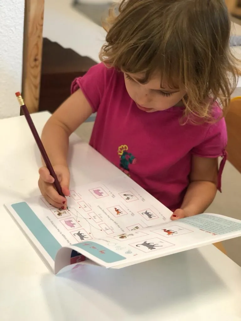 Montessori International School 3-6 drawing
