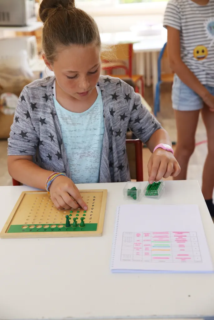 Élèves en immersion dans une école bilingue des Yvelines