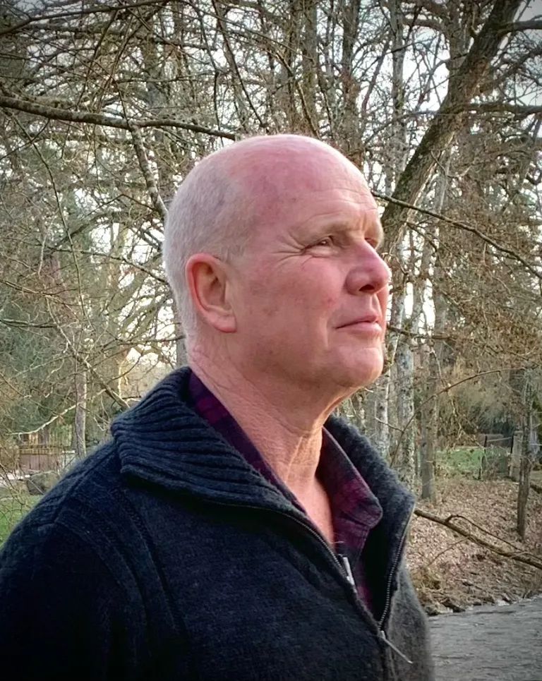 Joël Philippin, maître d'art, co-fondateur des écoles Athéna