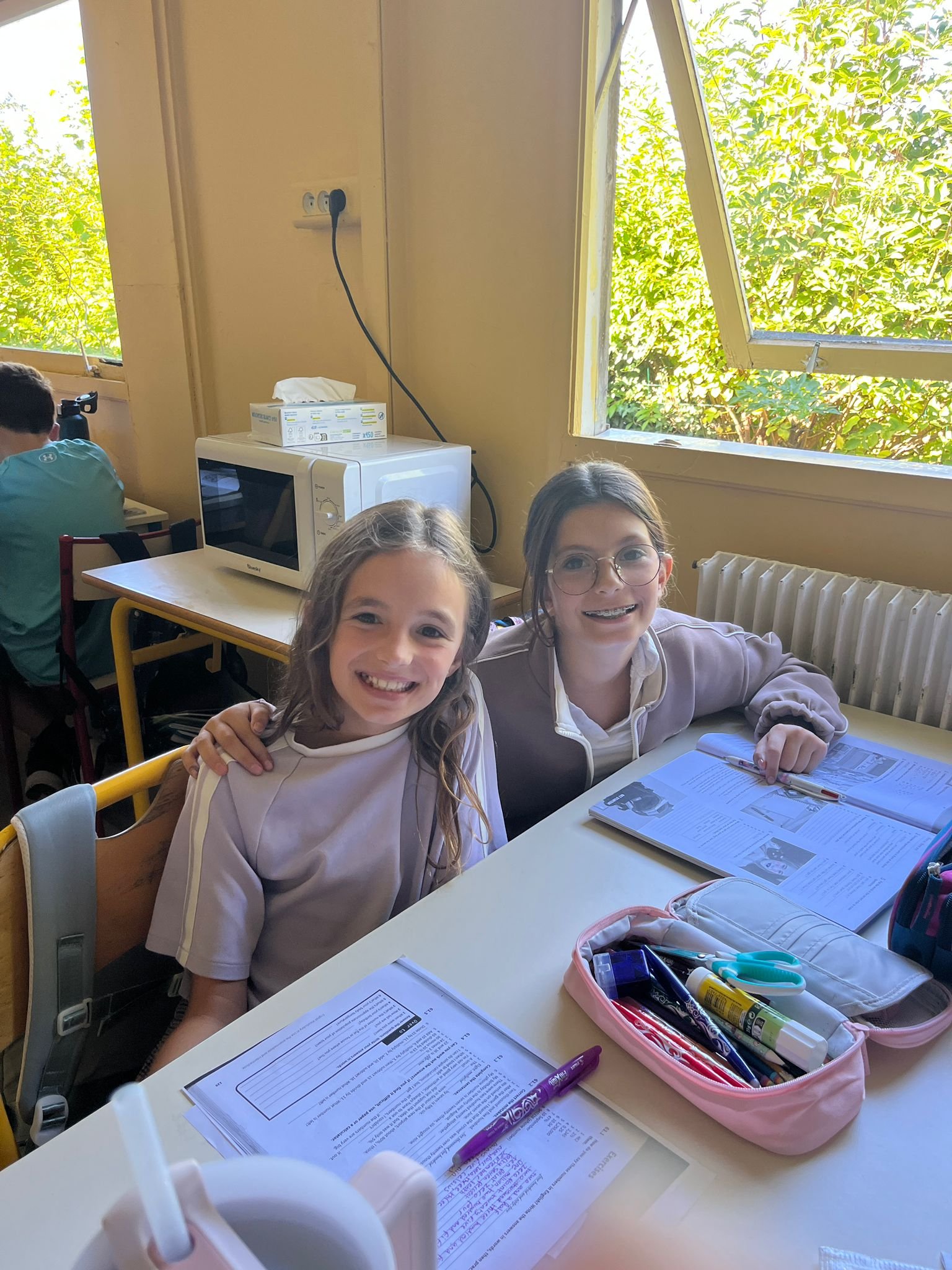 Starting at a Montessori school: how it works at Athéna (78) 1 Back to school at the Athéna bilingual Montessori school in Bailly, Yvelines